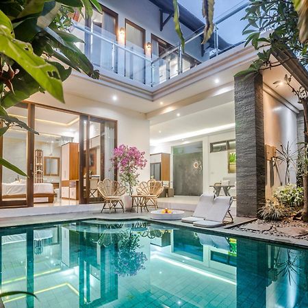 סמיניאק Villa Amelie By Jb Villas מראה חיצוני תמונה